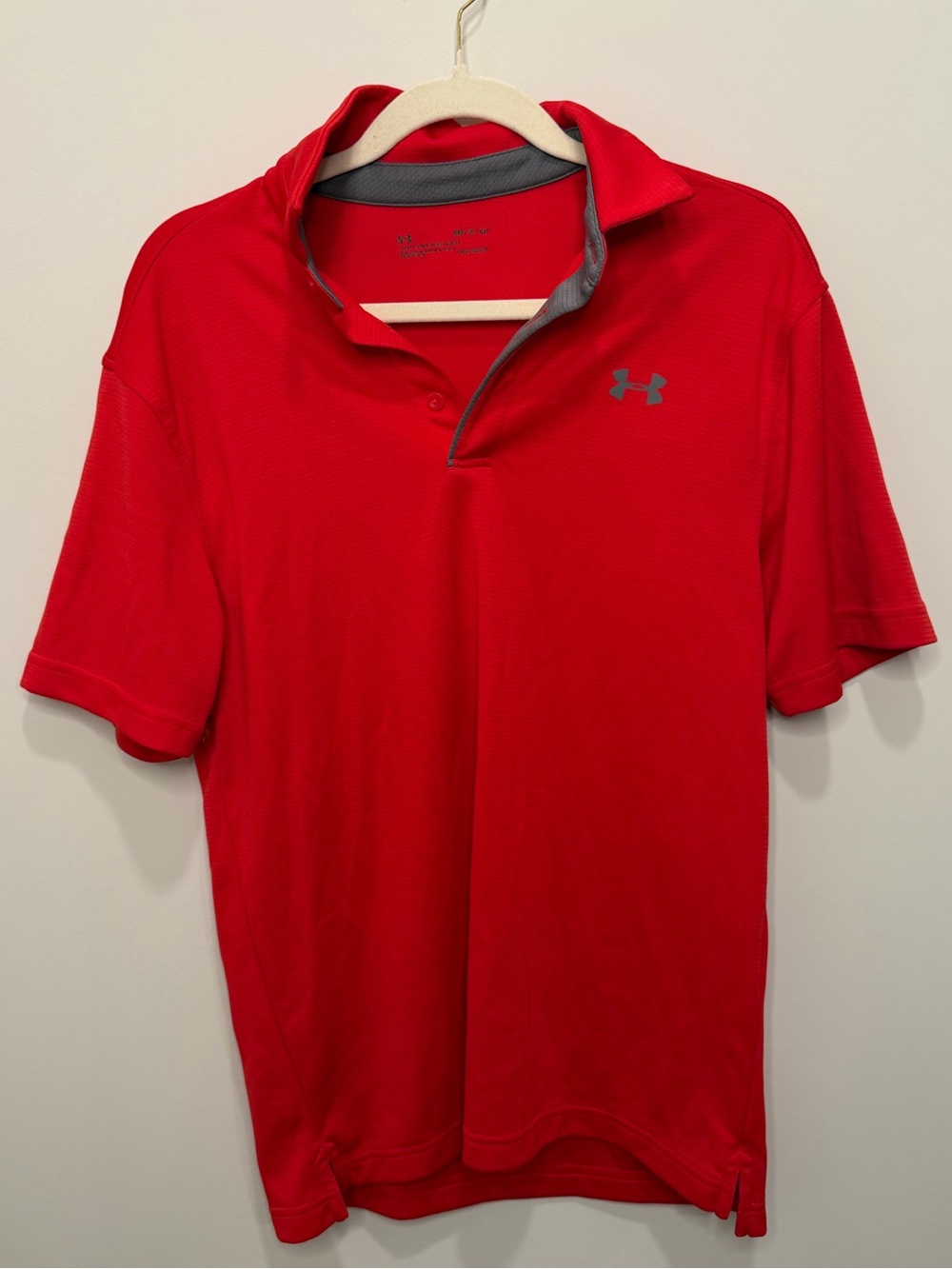 Under Armour HeatGear Red Performance Golf Polo Shirt Size Small